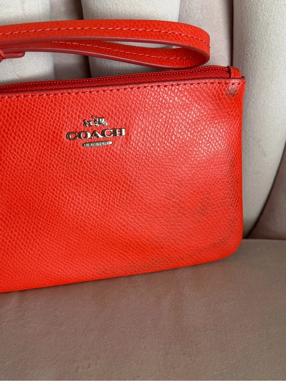 Coach F52850 Crossgrain Leather Small Wristlet in Orange 🍊